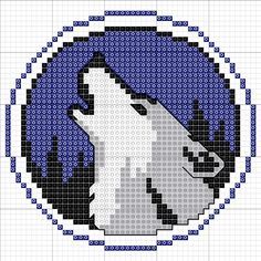 Wolf Cross Stitch, Counted Cross Stitch Patterns Free, Wolf Pattern, Free Printable Paper Dolls, Dream Catcher Patterns, Knife Patterns, Doll Patterns Free, Pattern Printable, Framed Cross Stitch