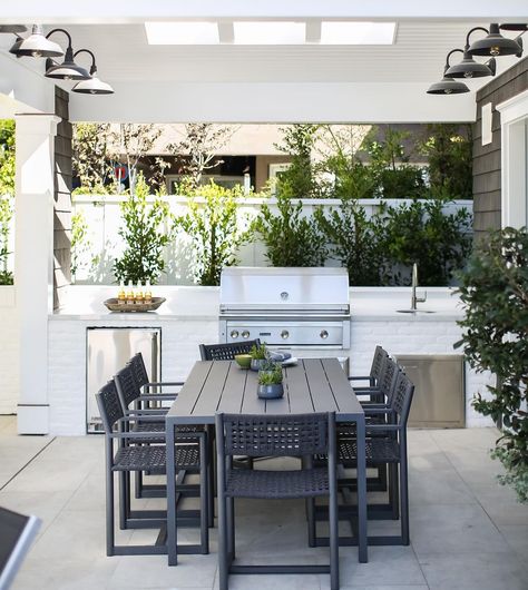 Blackband Design on Instagram: “Backyard BBQ ready 🍔✨ Looking for a reason to host your close friends out in the fresh air this weekend? ⁣ ⁣ It’s summertime so there’s no…” California Room, Patio Enclosures, Outdoor Chandelier, Bbq Party, Backyard Bbq, Outdoor Bbq, Outdoor Dining Area, Indoor Outdoor Living, Patio Ideas