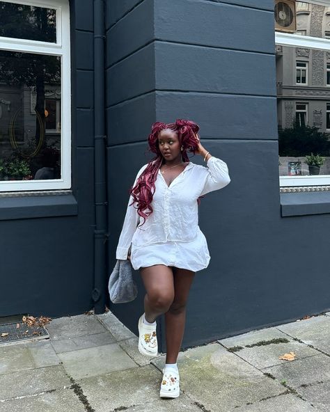 She was a fairy 🧚🏾‍♀️🤍 • • #ootd #inspofashion #outfits #allwhiteoutfit #crocs #explorepage #viral #blackgirl Plus Size Crocs Outfit, Platform Crocs Outfits Black Women, White Platform Outfit, Platform Crocs Outfits, She Was A Fairy, Platform Outfit, Crocs Outfit, Platform Crocs, Outfits Black Women