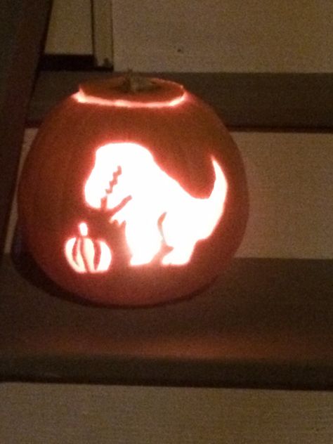 T-Rex hates pumpkin picking! T Rex,  humor T Rex Pumpkin, Printable Pumpkin Stencils, Halloween Pumpkin Crafts, Cute Pumpkin Carving, Creative Pumpkin Decorating, Halloween Pumpkin Carving Stencils, Pumkin Carving, T Rex Humor, Creative Pumpkin Carving