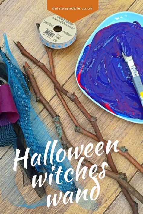 How to make a magic wand for Halloween, witch wand crafts for kids, easy halloween activities for kids Witches And Wizards Activities, Witch Fairytale, Make A Magic Wand, Halloween Kids Crafts Easy, Brownie Halloween, Aesthetic Craft Ideas, Witches Wand, Craft Ideas For Beginners, Halloween Craft Activities