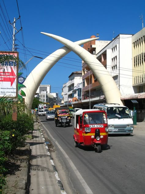 Mombasa, Kenya | Kenya - Mombasa - Tusks