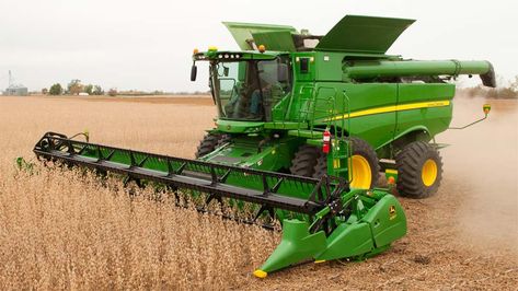 Harvesting Machine, John Deere Tractors Pictures, Farm Jokes, John Deere Combine, Tractor Pictures, Combine Harvester, Industry Analysis, Make Things Happen, John Deere Equipment