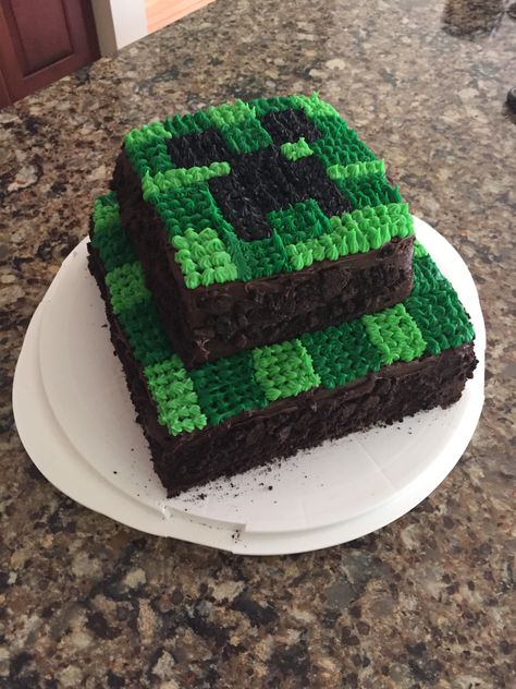 Minecraft Creeper Birthday Cake Enderman Cake, Creeper Cake, Minecraft Bday, Minecraft Enderman, Minecraft Birthday Party, Birthday Boys, Decorating Cakes, Kids Cakes, Minecraft Birthday