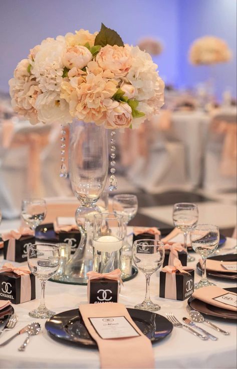 Coco Chanel Table Decorations, Chanel Theme Quinceanera, Coco Chanel Sweet 16 Party, Sweet 16 Chanel Theme, Chanel Table Decor, Chanel Sweet 16, Chanel Inspired Wedding, Chanel Quinceanera Theme, Chanel Sweet 16 Ideas