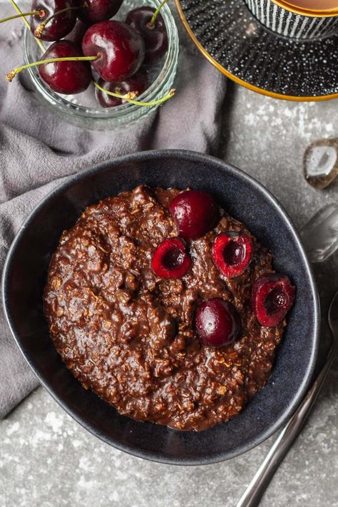 Chocolate Porridge Recipes, Porridge Aesthetic, Porridge Ideas, Chocolate Porridge, How To Make Porridge, Porridge Recipes, Chocolate Oatmeal, Sweet Delights, Bread Pudding