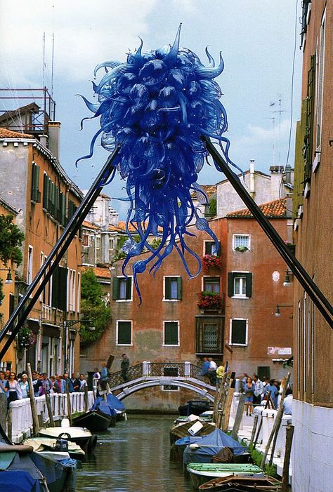 “Chihuly Over Venice” Installation, Venice, Italy by Dale Chihuly Environmental Artwork, Blue Chandelier, Venice California, Painted Glass Art, Dale Chihuly, Art Of Glass, Art Exhibit, Blown Glass Art, Favorite Artist