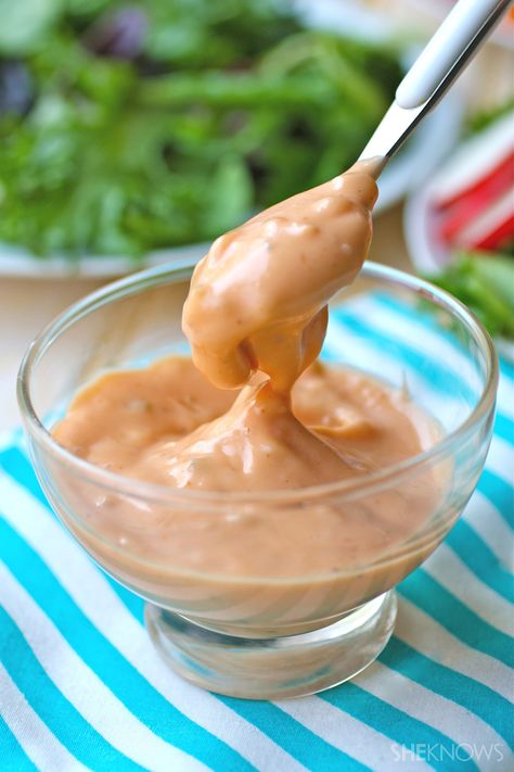 You'll find about 1,000 uses for super-easy vegan Thousand Island dressing  #vegan #saladdressing Vegan Thousand Island Dressing Recipe, Vegan Salad Dressing, Vegan Dressing, Thousand Island, Thousand Island Dressing, Vegan Dip, Vegan Sauces, Vegan Salad, Vegan Condiments