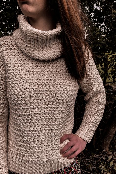 Crochet Cozy Turtleneck Sweater - Crochet with Carrie Crochet Turtle Neck Sweater, Crochet Turtle Neck, Crochet Turtleneck Sweater, Crochet Starburst, Crochet Turtleneck, Pocket Shawl, Shrug Pattern, Crochet Cozy, Crochet Sweater Pattern Free