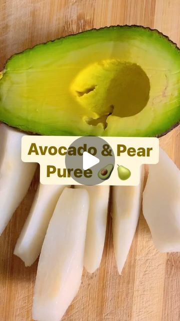 Ivaan Khanna 🧿 on Instagram: "Homemade baby food: Avocado and pear puree! 🥑🍐

📌 Important tips:
 
⭐️ Many babies are ready to start solids between 4 and 6 months

⭐️ Introduce solids one at a time

⭐️ Wait at least 3 days after each new food to check for allergic reactions

⭐️ Start with purees, then move to mashed foods
 
⭐️ when your baby is ready, add more texture by mixing and matching ingredients.
.
.
.
.
.
#pearpuree #avocado #mashedavocado #healthyfoodbites #healthyfood #health #babyfoodrecipes #babyfoodrecipes #babyfoodideas #babyfood #instagood #instafood #instafoodie #reelsinstagram #reelsindia #babycerelac #reelitfeelit #ivaankhanna #babyfood #6monthsold #parenting #babycare #newborn #newbornbabies #parentingtips #ourbaby #allaboutbaby aums #newparentsupport #together #toget Avocado Baby Food Recipes, Pear Puree Baby Food, Avocado Puree For Baby, Avocado Baby Puree, 8 Month Old Baby Food, Avocado Baby Food, Food Avocado, 6 Month Baby Food, Baby Solid Food