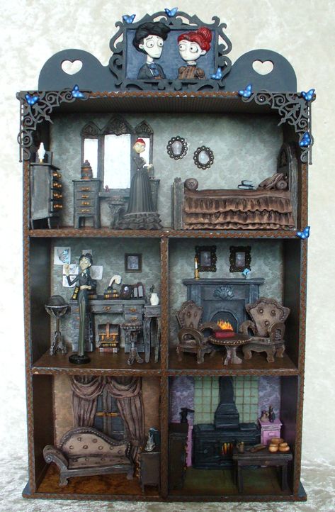 Handmade Corpse Bride dollhouse Victor And Victoria, Corpse Bride Doll, Tiny Frames, Dollhouse Halloween, Brides Room, Decorating Bookshelves, Tim Burton Art, Haunted Dollhouse, Tim Burton Films