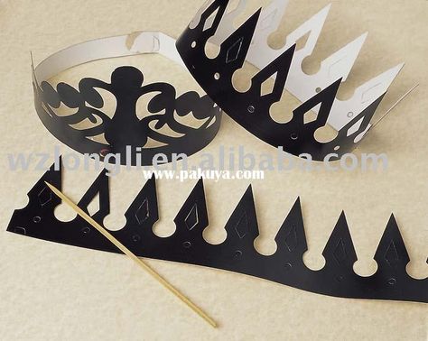 paper crown Paper Crown Diy, Diy Wood Chest, Crown Templates, Diy Kids Tent, Coffee Filter Flowers Diy, Diy Dog Shampoo, Kids Jewelry Diy, Diy Gifts For Mothers, Crown Template