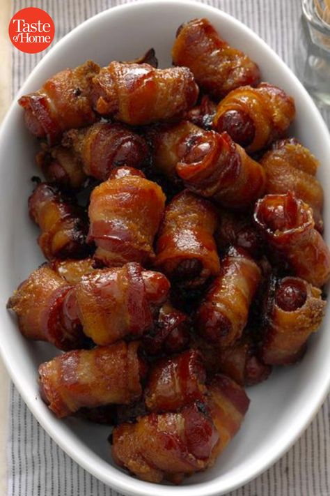 Christmas Eve Snack Ideas, Entertaining Appetizers, Bacon Appetizers, Holiday Snacks, Xmas Food, Finger Food Appetizers, Holiday Appetizers, Christmas Party Food, Christmas Cooking