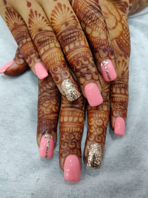 gel nails for indian functions Festive Nails Indian, Nails Indian, Festive Nails, Pink Gel Nails, Pink Gel, Festival Nails, Creative Nails, Mehndi Designs, Gel Nails