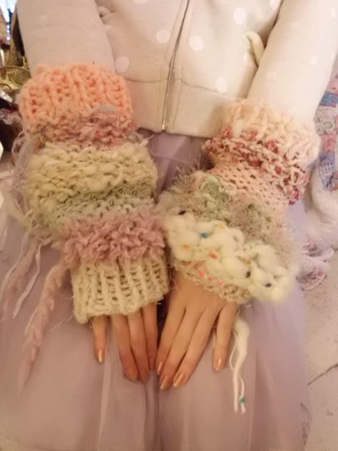 Cult Party Kei, Crochet Arm Warmers, Kawaii Crochet, The Virgin Mary, Big Project, Oh Yeah, Knit Mittens, Chunky Yarn, 가을 패션