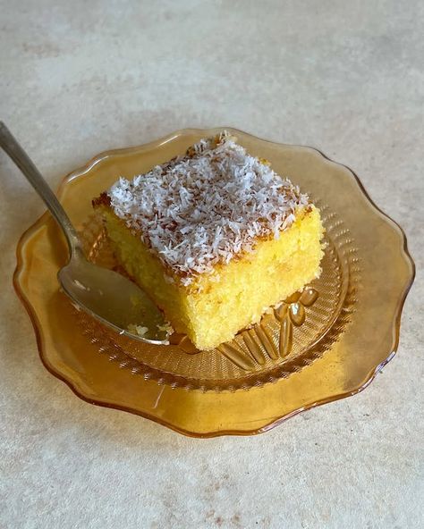 Orange Coconut Semolina Cake Orange Coconut Cake, Squeezed Orange Juice, Semolina Cake, Coconut Cake Recipe, Square Cake Pans, Arabic Sweets, Freshly Squeezed Orange Juice, Cheesecake Desserts, Crumb Cake