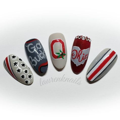 Ohio State Buckeyes Nail Art Ohio State Buckeyes Nails Art, Buckeye Nails Ohio State, Ohio State Nail Art, Osu Buckeye Nails, Ohio State Football Nails, Ohio State Nails Buckeyes, Osu Nails Buckeyes, Ohio State Buckeyes Nails, Ohio State Nails Designs