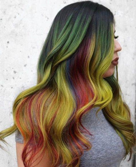 Sophisticated Green Hair Color Ideas for a Bold Look Moss Hair Color, Copper And Green Hair, Sunflower Hair Color Ombre, Fall Colored Hair, Green Orange Hair, Orange And Green Hair, Green Hair Color Ideas, Fashion Hair Color, Christmas Hair Color Ideas