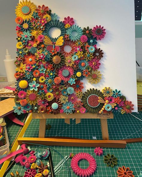 Justine Kuran - Artist | Boho garden. - - - - #workinprogress #staytuned #quilling #paperart #verticalgarden #paperartist #australianartist | Instagram Quilling Flower Designs, Quilling Pattern, Rolled Paper Art, Quilling Ideas, Boho Garden, Quilling Craft, Paper Boxes, Quilling Techniques, Paper Craft Diy Projects