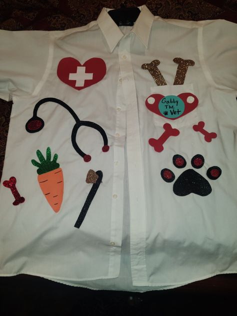 Veterinarian Costume, Vet Costume, Shirt With Patches, School Costume, Red Ribbon Week, Romantic Questions, Career Day, Spirit Week, Back To School Outfits