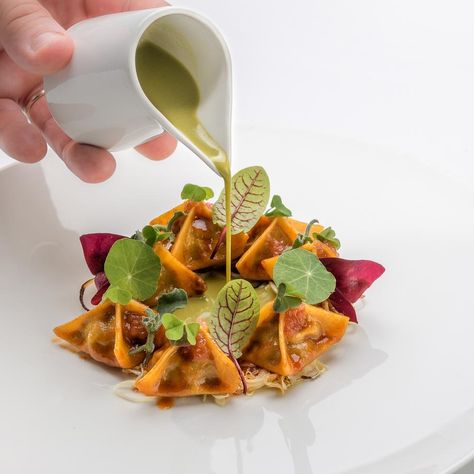 Michelin Star Pasta, Pasta Fine Dining, Michelin Plating, Michelin Star Food Presentation, Michelin Star Food Plating, Fine Dining Table, Michelin Food, Food Presentation Plates, Gourmet Pasta