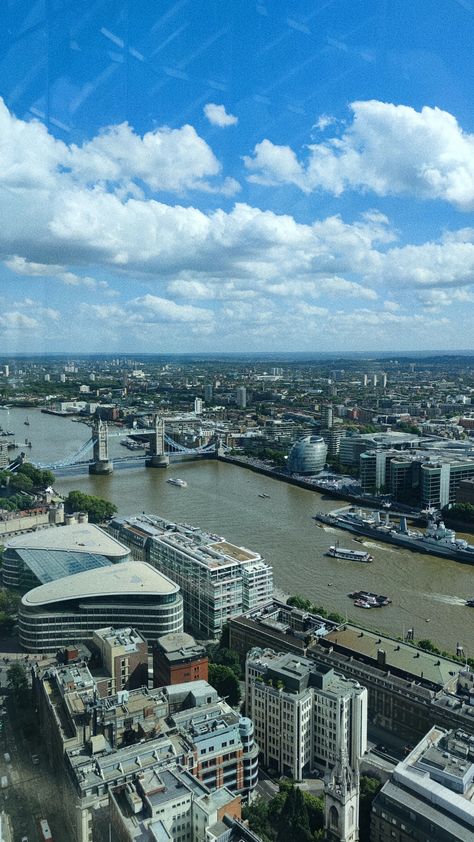 London sky garden Sky Garden London, A Level Textiles, Sky Garden, Future Life, Tourist Attraction, New York Skyline, Around The Worlds, London, Travel