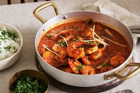 “Based on my maternal grandmother’s recipe, this is best made with fresh raw prawns rather than already cooked ones.” How To Cook Prawns, Prawn Stir Fry, Prawn Masala, Raw Prawns, Prawn Dishes, Eid Food, Garlic Prawns, Prawn Curry, Leftover Chicken Recipes