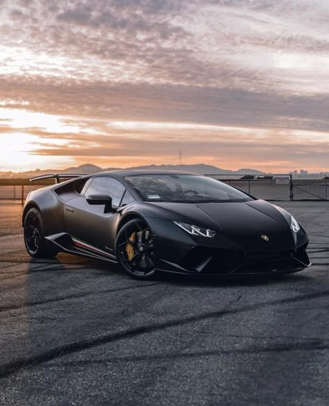 Bugatti Centodieci, Lambo Huracan, Aventador Lamborghini, Luxury Car Brands, Pimped Out Cars, High End Cars, Lamborghini Cars, Bugatti Chiron, Abandoned Cars