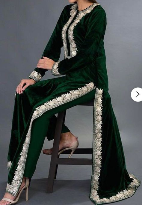 Velvet Kameez, Velvet Pakistani Dress, Velvet Suit Design, Kashmiri Work, Maharani Designer Boutique, Punjabi Suit Design, Punjabi Suit Boutique, Embroidered Suits, Suit Neck