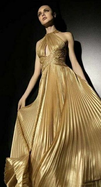 Egyptian Dress, Golden Dress, Goddess Dress, Foto Tips, فستان سهرة, Gorgeous Gowns, Fantasy Fashion, Gold Dress, Beautiful Gowns