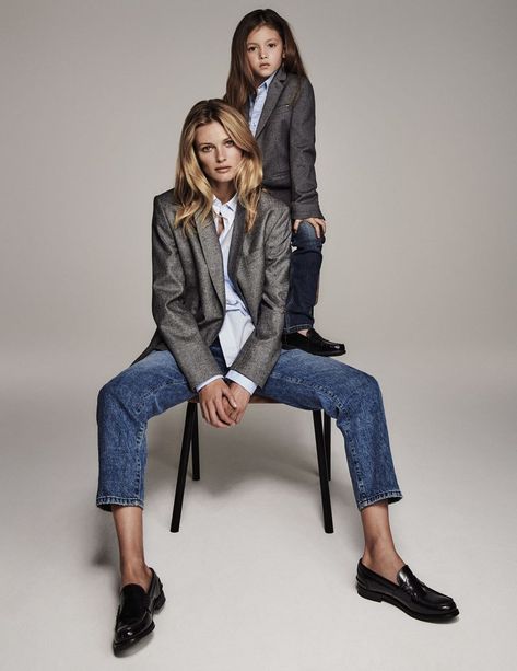 Edita Vilkeviciute Shares Mini-Me Looks Lensed By Chris Colls For Vogue Paris October 2018 — Anne of Carversville Chris Colls, Mother Daughter Poses, Studio Family Portraits, Paris October, Mother Baby Photography, Mother Daughter Photoshoot, Edita Vilkeviciute, Winter Outfit Ideas, Fashion Family