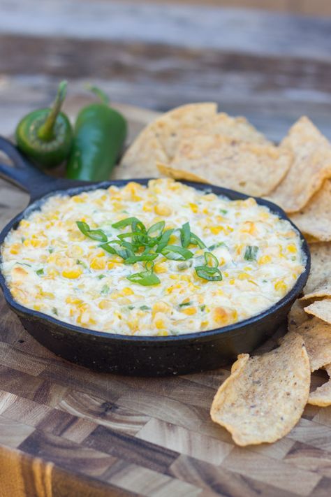 Hot Jalapeño Corn Dip - Jalapeños, sweet corn, and monterey jack cheese in one hot skillet of dip. Jalapeno Corn Dip, Jalapeño Corn, Corn Dip Recipes, Corn Dip, Cream Cheese Dips, Monterey Jack, Think Food, Idee Pasto Sano, Appetizer Dips