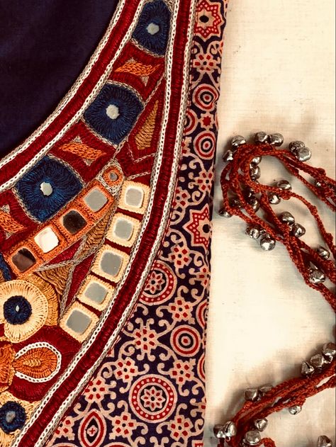 A treat for the people who love wearing handcrafted garments!! A must have!! 🤩✨✨Made to order. Dm for details. #ajrakh #kutch #handcraftedinindia #madewithlove #embroidery #aesthetic #shop #shopthelook #vocalforlocal Ajrak Aesthetic, Embroidery On Ajrakh, Rajasthani Embroidery, Embroidery Aesthetic, Books Embroidery, Embroidery Quotes, Hoops Embroidery, Quotes Embroidery, Embroidery Books