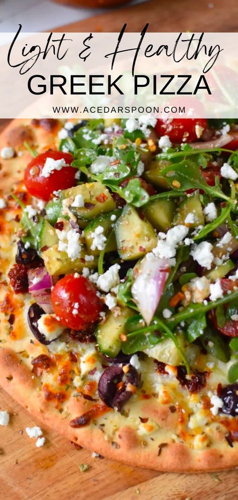 Spice up your lunch or dinner routine with this flavorful and healthy Greek pizza packed with all of your favorite ingredients! This easy meal uses pre-made pizza dough, feta cheese, sun-dried tomatoes, olives, arugula and other herbs to create a delicious and colorful dish. Whether you're looking for a light lunch or an easy dinner meal for the family, this Greek pizza is sure to be a hit! Greek Pizza Recipe, Mediterranean Pizza, Mediterranean Recipes Healthy, Greek Pizza, Mediterranean Diet Recipes Dinners, Pizza Base, Mediterranean Diet Meal Plan, Easy Mediterranean Diet Recipes, Healthy Pizza