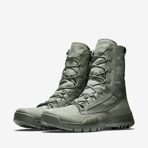 Nike-SFB-Field-8-Mens-Boot Nike Tactical Boots, Nike Sfb, Tactical Wear, Outfits Hombre, Mens Boots Fashion, Tactical Boots, Military Boots, Jason Momoa, Boots And Sneakers