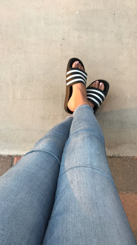 Adidas Slides #comfortable #adidas #slides #blackandwhite #trendy #trending #adilette #adidasoriginals #fashion #casual Adilette Slides Outfit, Slide Adidas, Adidas Slides Outfit, Adidas Slide, Slides Outfit, Cool Slides, Adidas Slides, Stylish Photo, Adidas Original