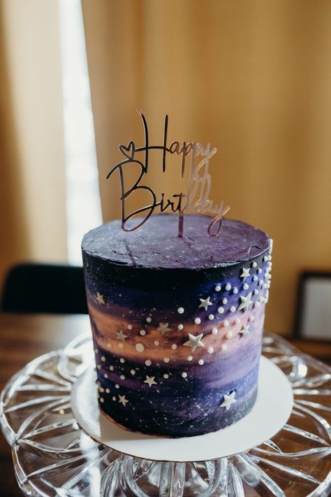 Themed Sleepover Ideas, Sleepover Cake, Nashville Lifestyle, Galaxy Birthday Party, Birthday Party Sleepover, Sleepover Party Ideas, Sleepover With Friends, Sleepover Birthday Party, Galaxy Birthday