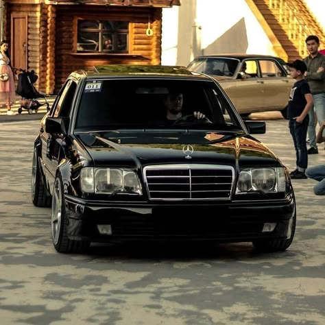 Mercedes Sedan, Mercedes 124, Mercedes Benz W124, Mercedes Benz Coupe, Merc Benz, Range Rover Supercharged, Mercedes W124, Mercedes Benz 190, مرسيدس بنز