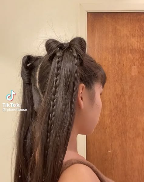 A Ponytail, Hair Arrange, Ribbon Hairstyle, Hair Stylies, Easy Hairstyles For Long Hair, Hair Inspo Color, Aesthetic Hair, Layered Haircuts, Hairstyles Haircuts