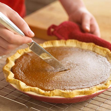 How to Make Pumpkin Pie from a Pumpkin Pumpkin Pie With Real Pumpkin, Fresh Pumpkin Pie Recipe, Healthy Pumpkin Pie Recipe, Pumpkin Pie From Scratch, Fresh Pumpkin Pie, Best Pumpkin Pie Recipe, Perfect Pumpkin Pie, Healthy Pumpkin Pies, Best Pumpkin Pie