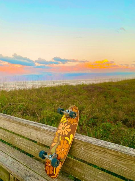 Hippy Beach Aesthetic, Hippie Beach Aesthetic, Hippie Asethic, Working Girl Aesthetic, Florida Girl Aesthetic, Travel Girl Aesthetic, Longboard Aesthetic, Hippy Aesthetic, Pretty Skys