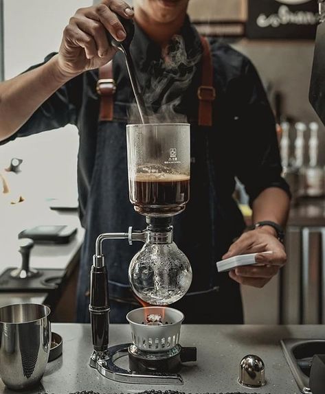 Hario Syphon Brewing by Fire | Shop Syphon Coffee Makers Link in Bio by @coffee.in.black Syphon Coffee Maker, Vacuum Coffee Maker, Syphon Coffee, Juan Valdez, Lemon Coffee, Camping Coffee Maker, Melbourne Coffee, Beer Brewing Equipment, Coffee Brewing Methods