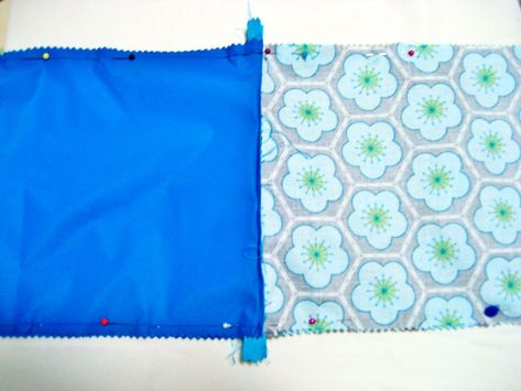 How To Make A Wet Bag, Wet Bag Pattern Free Sewing, Diy Swim Bag, Wet Bags Diy, Waterproof Bag Diy, Wet Bag Pattern, Diy Wet Bag, Wet Bag Tutorials, Plastic Bags Diy