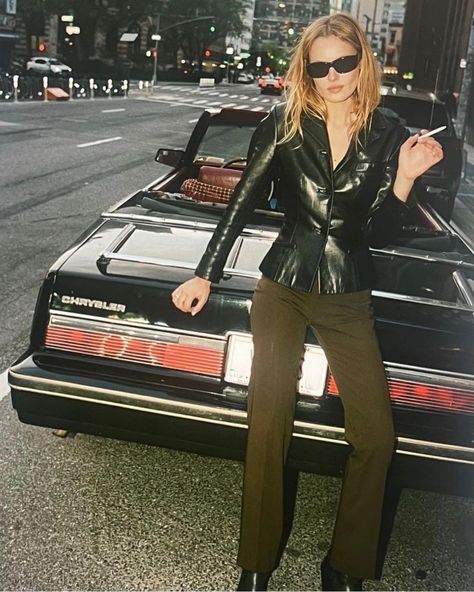 All posts • Instagram 90s Minimalism Fashion, Kate Moss Outfit, Kate Mess, 90s Minimalism, Kate Moss Style, 90s Model, Outfit 90s, 1990s Fashion, 90s Outfit