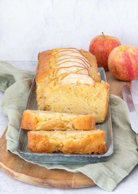 Apple Loaf Cake, Apple Loaf, Loaf Cake Recipes, Fall Baking Recipes, Crumble Cake, Pastry Tart, Dessert Cake Recipes, Apple Cake Recipes, Dutch Recipes