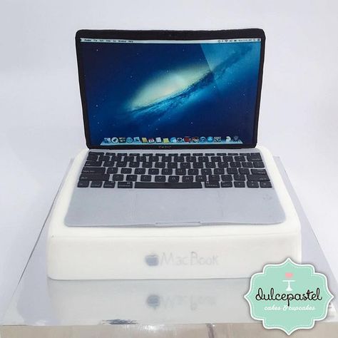 MacBook Cake Laptop Theme, Cake For Men, Cake Decorating Flowers, Book Cake, Birthday Cakes For Men, 35th Birthday, Cakes For Men, Theme Cake, Apple Cake