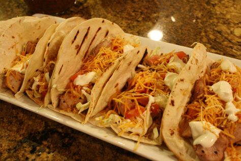 Del Taco Chicken Soft Tacos copycat... Del Taco Secret Sauce Recipe, Soft Tacos Recipes, Taco Sauce Recipes, White Sauce Recipe, Chicken Soft Tacos, Taco Chicken, Chicken Sauce Recipes, Grilled Chicken Tacos, Grilled Taco