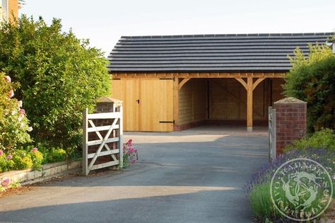 Radnor Oak - Byton Low-Ridge - 3 bay garage - Oak Framed Garage- Oak Building - Oak Garage Timber Frame Garage, Timber Garage, Plan Garage, Oak Framed Buildings, Car Port, Timber Frame Construction, Carport Garage, Carport Designs, Wooden Garage