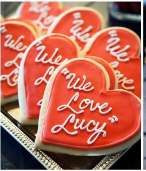 I Love Lucy Birthday Party, I Love Lucy Baby Shower Ideas, I Love Lucy Party, Low Salt Dinners, Bud Vases Wedding, Retro Bridal Showers, Cookie Recipes Decorating, 35th Birthday, Love Lucy