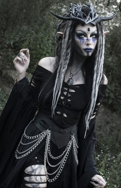 Gothic Pagan Aesthetic, Dark Fae Costume, Pagan Makeup, Photographer Editing, Dark Fae, Demon Costume, Crow Costume, Zombie Prom, Gothic Women